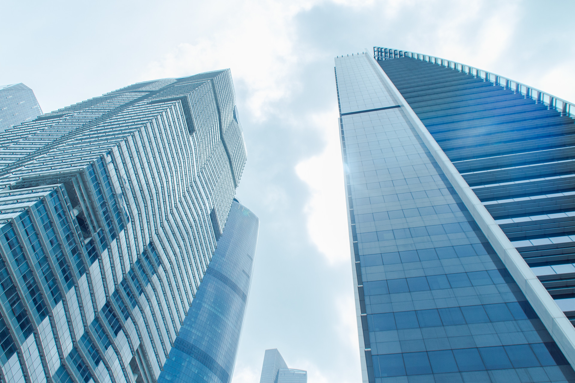 中關(guān)村科技園區(qū)豐臺園黨工委副書記、管委會主任張俊峰一行調(diào)研中建材信息